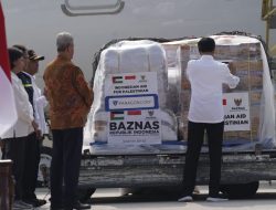 Panglima TNI Dampingi Presiden RI Kembali Berikan Bantuan Ke Palestina
