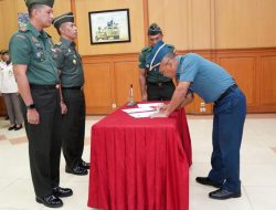 Kapuspen TNI Pimpin Serah Terima Jabatan Kabid Prodok Puspen TNI