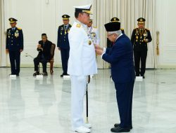 Panglima TNI Terima Tanda Kehormatan Bintang Yudha Dharma Utama