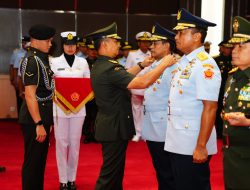 Lima Jabatan Strategis  di Lingkungan TNI Diserahterimakan