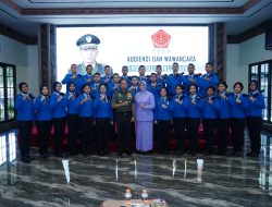 Panglima TNI Terima Kunjungan Siswa SMA TN