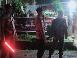 Pastikan Berjalan Aman Dan Lancar, Para Babinsa Koramil Jajaran Kodim 1710/Mimika Turut Amankan Jalannya Ibadah Malam Natal 2023