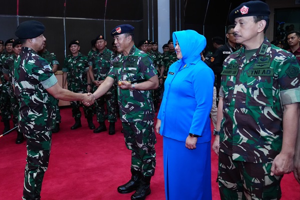 Panglima TNI Menerima Laporan Korps Kenaikan Pangkat 35 Pati TNI