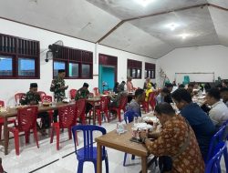 Buka Puasa Bersama Guru dan Siswa, Wujud Kedekatan Satgas Pamtas Yonif 726/TML dengan Warga Masyarakat Perbatasan