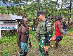 Dandim 1710/Mimika Laksanakan Patroli Wilayah Sekaligus Melaksanakan Komsos Dengan Masyarakat