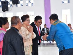 Pisah Sambut Praeses Distrik VII Samosir, Bupati Samosir Memuji Ide Kreatif Pdt. Rein Justin Gultom