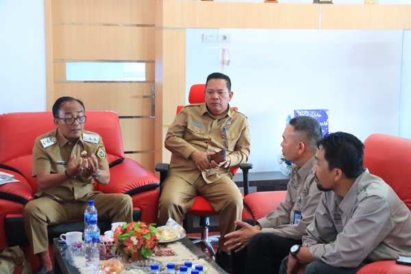 Wabup Samosir Menerima Audiensi BP Toba Caldera UNESCO Global Geopark