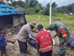 Babinsa Koramil 1710-05/Jila Bersama Puskesmas Lakukan Pusjaki Untuk Berikan Layanan Kesehatan Kepada Masyarakat