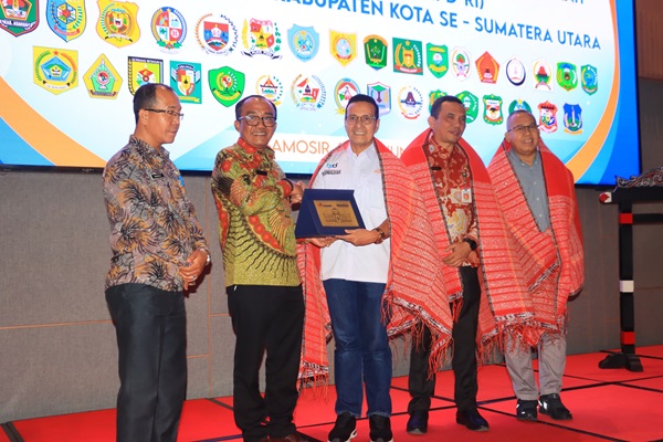Wabup Samosir Resmi Membuka Sosialisasi dan Bimtek SIPD-RI bagi Pemda se-Sumut