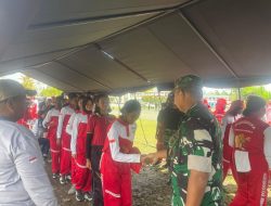 Motivasi Serta Tingkatkan Semangat Berlatih, Dandim 1710/Mimika Tinjau Latihan Anggota Paskibraka Kab. Mimika Tahun 2025