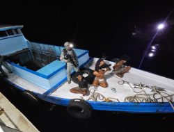 Bakamla RI Tangkap Terduga Perompak Batu Bara