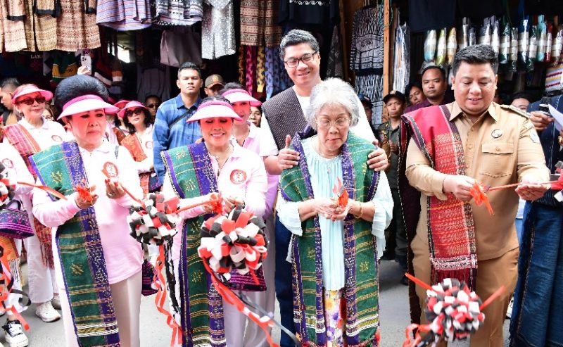 Renovasi Makam Raja Sidabutar Dapatkan Apresiasi dari Bupati Samosir, Keluarga Besar Sabam Sirait Dinilai Peduli Warisan Budaya