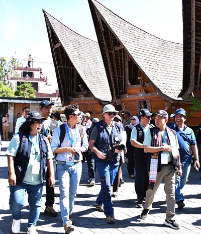 Memasuki Hari Kedua Revalidasi, Tim Asesor UNESCO Global Geopark Toba Tinjau Beragam Geosite di Kabupaten Samosir