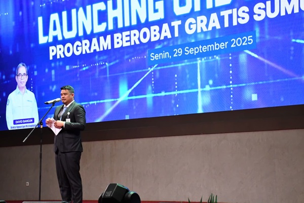 Vandiko Luncurkan UHC Prioritas Akses Berobat Gratis bagi Seluruh Warga Samosir Cukup Tunjukkan KTP