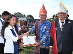 Wabup Samosir Pimpin Upacara Peringatan Hari Pendidikan Nasional 2025