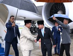 Panglima TNI Sambut Kedatangan Presiden RI Di Pangkalan TNI AU Halim PK