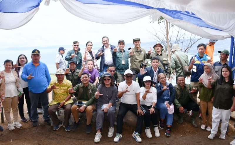 Wabup Samosir Kegiatan Ini Menjadi Bukti Kecintaan Terhadap Samosir Sekaligus Komitmen Jaga Status Geopark Kaldera Toba Wabup Samosir Kegiatan Ini Menjadi Bukti Kecintaan Terhadap Samosir Sekaligus Komitmen Jaga Status Geopark Kaldera Toba