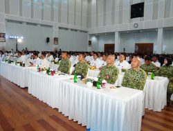 Panglima TNI Terima Penghargaan Adhibhakti Sanapati dan Berikan Ceramah Umum di BSSN